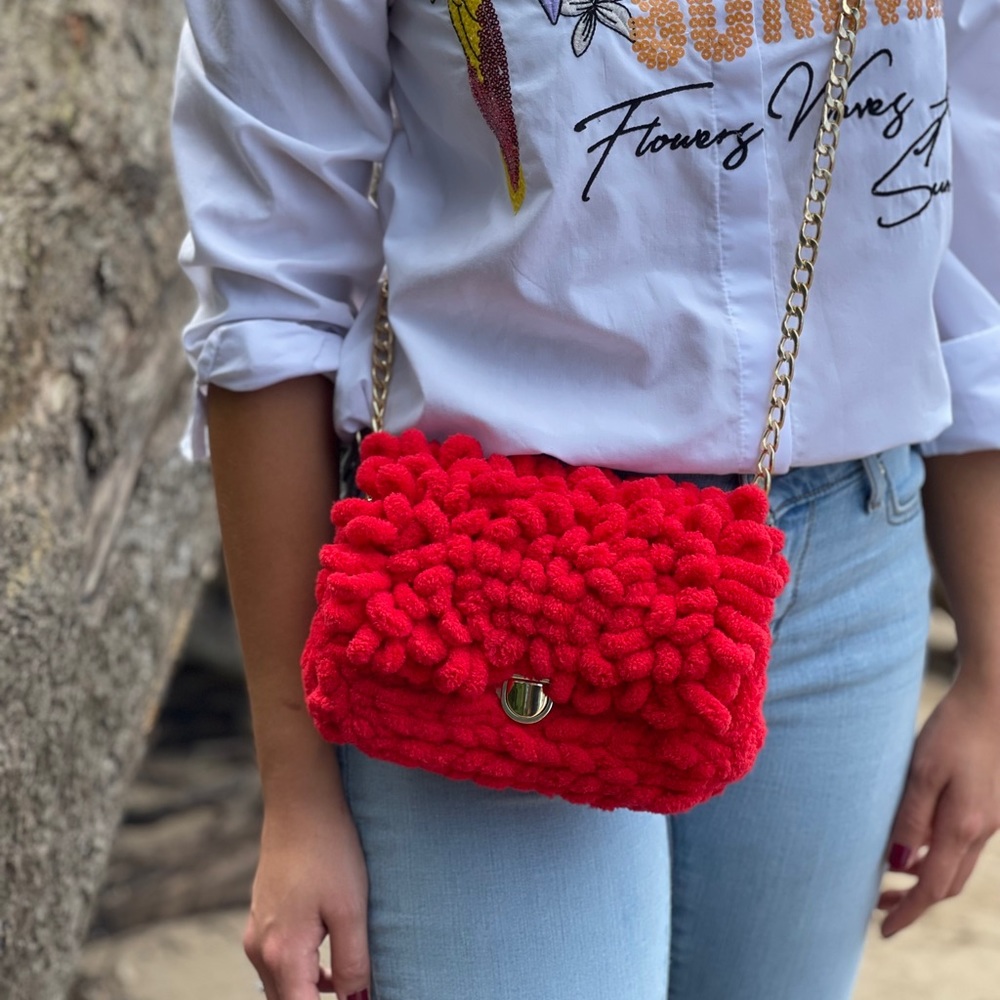 Red croosbody bag